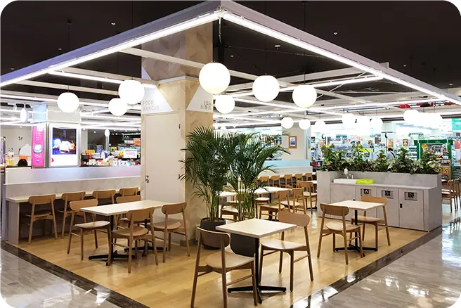 フードマルシェ内観